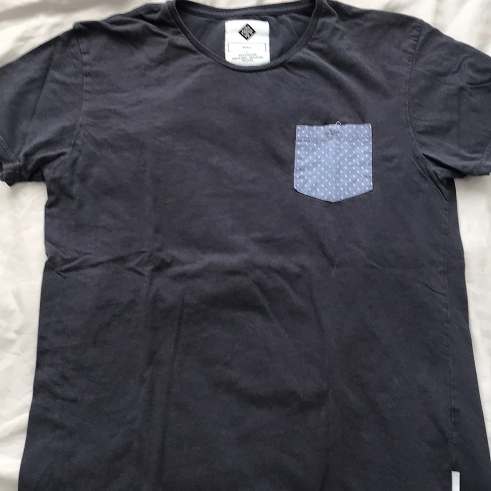 pocket tee